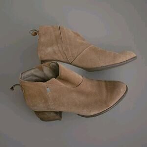 TOMS LEILANI CARMEL BROWN SUEDE BOOTIE WOMENS‎ SIZE 7.5